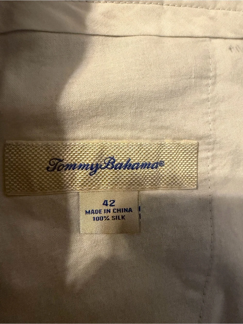 Tommy Bahama khaki flat front shorts 100% silk size 42